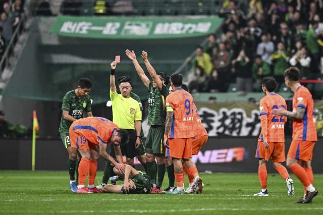 1745554406095048873.jpg (体育)(9)足球——中超:北京国安对阵山东泰山XxjpseC007438_20250419_PEPFN0A001.jpg