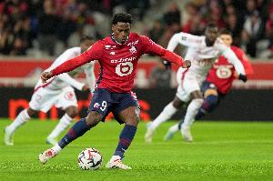 罗马诺:尤文免签戴维谈判进展顺利,球员接近加盟